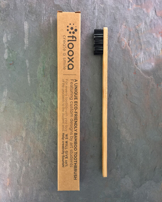 Bamboo toothbrush - Artwork by Charlotte Danois side view and packaging